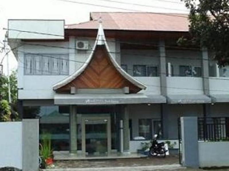 Edotel Bundo Kandung Padang (Sumatra) Bagian luar foto
